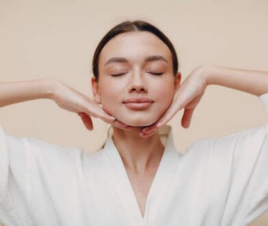 How Does a Professional Skin Analyzer Improve Skincare Results?